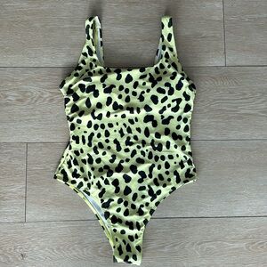 One piece bathingsuit leopard yellow